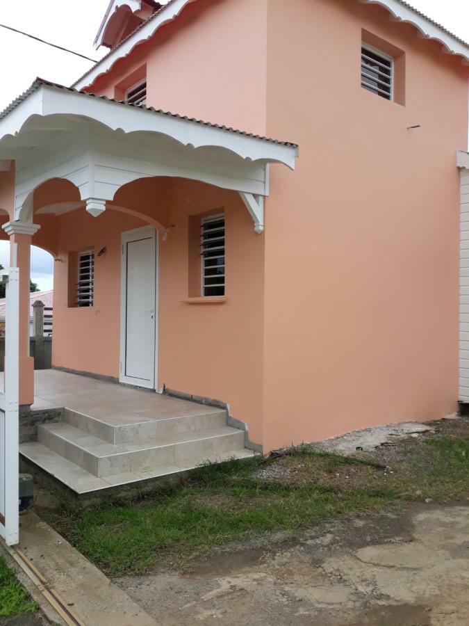 Beau Duplex Apartment ทรัวส์-รีวิแยร์ ภายนอก รูปภาพ