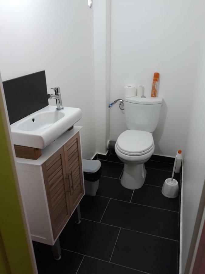 Beau Duplex Apartment ทรัวส์-รีวิแยร์ ภายนอก รูปภาพ